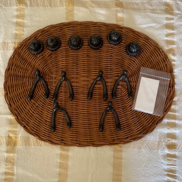 Crate & Barrel 12 Place card holders & Place Cards 6-Antlers 6-Acorns - Picture 1 of 10